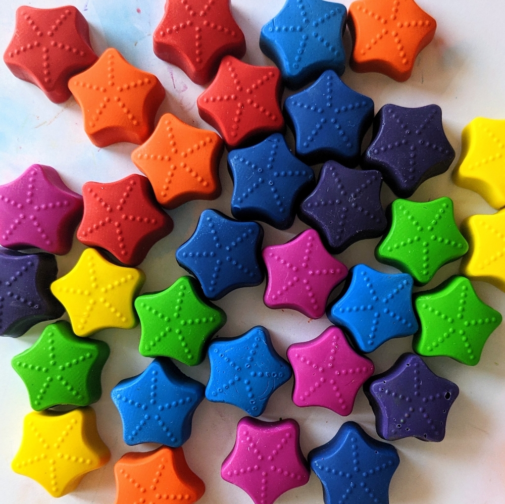 Rainbow Star Crayon Set